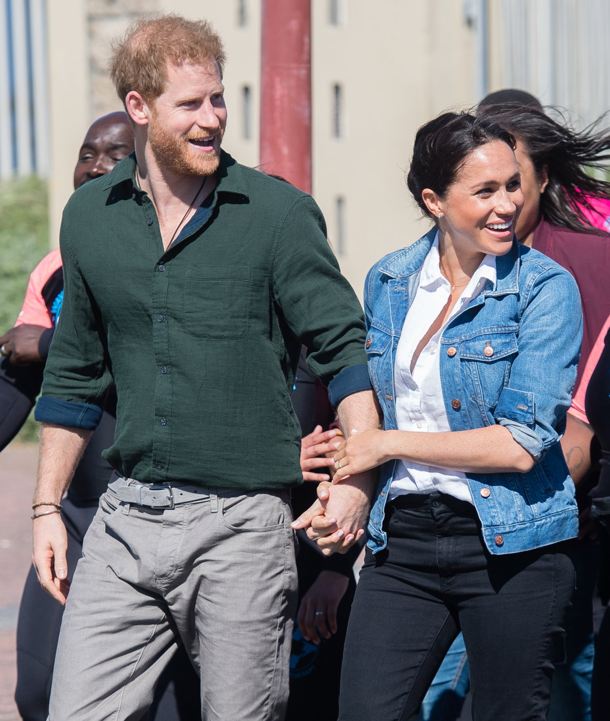 Prinz Harry und Herzogin Meghan lachen