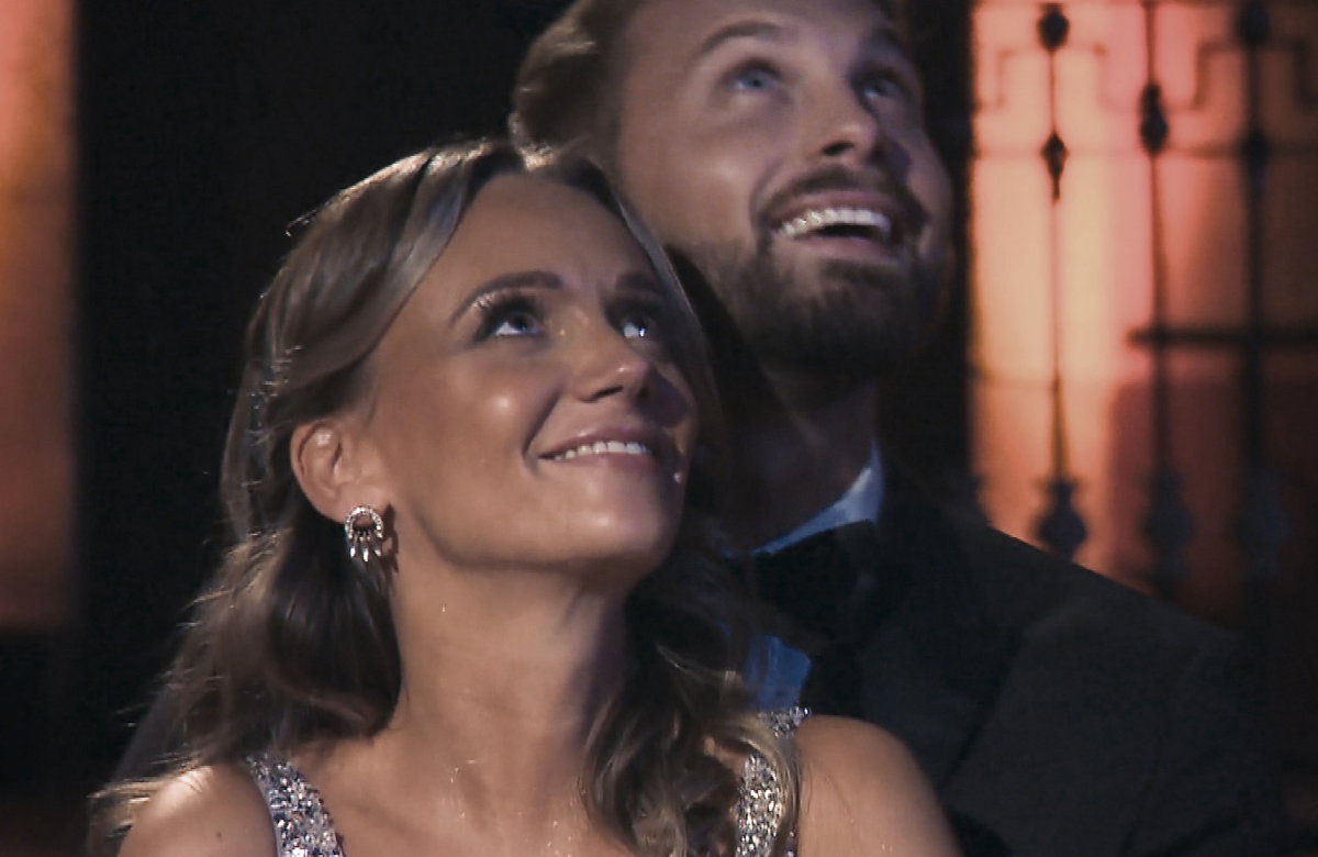 Anna Rossow und Dominik Stuckmann glücklich bei "Der Bachelor"