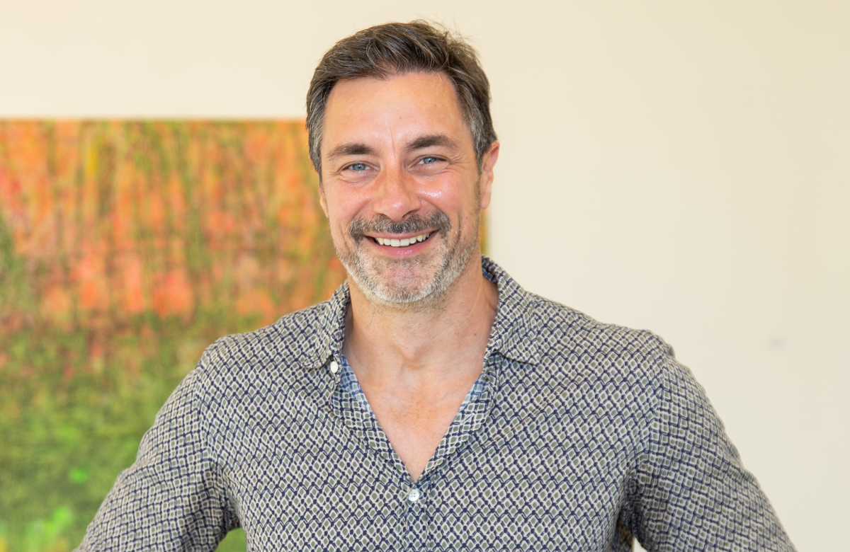 Marco Schreyl strahlt