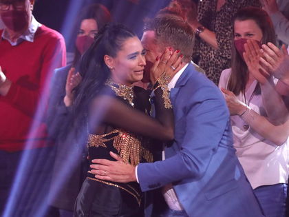 "Let's Dance"-Amira Pocher: Emotionaler Auftritt - Sie rührt Oliver Pocher mit Tanz zu Tränen!