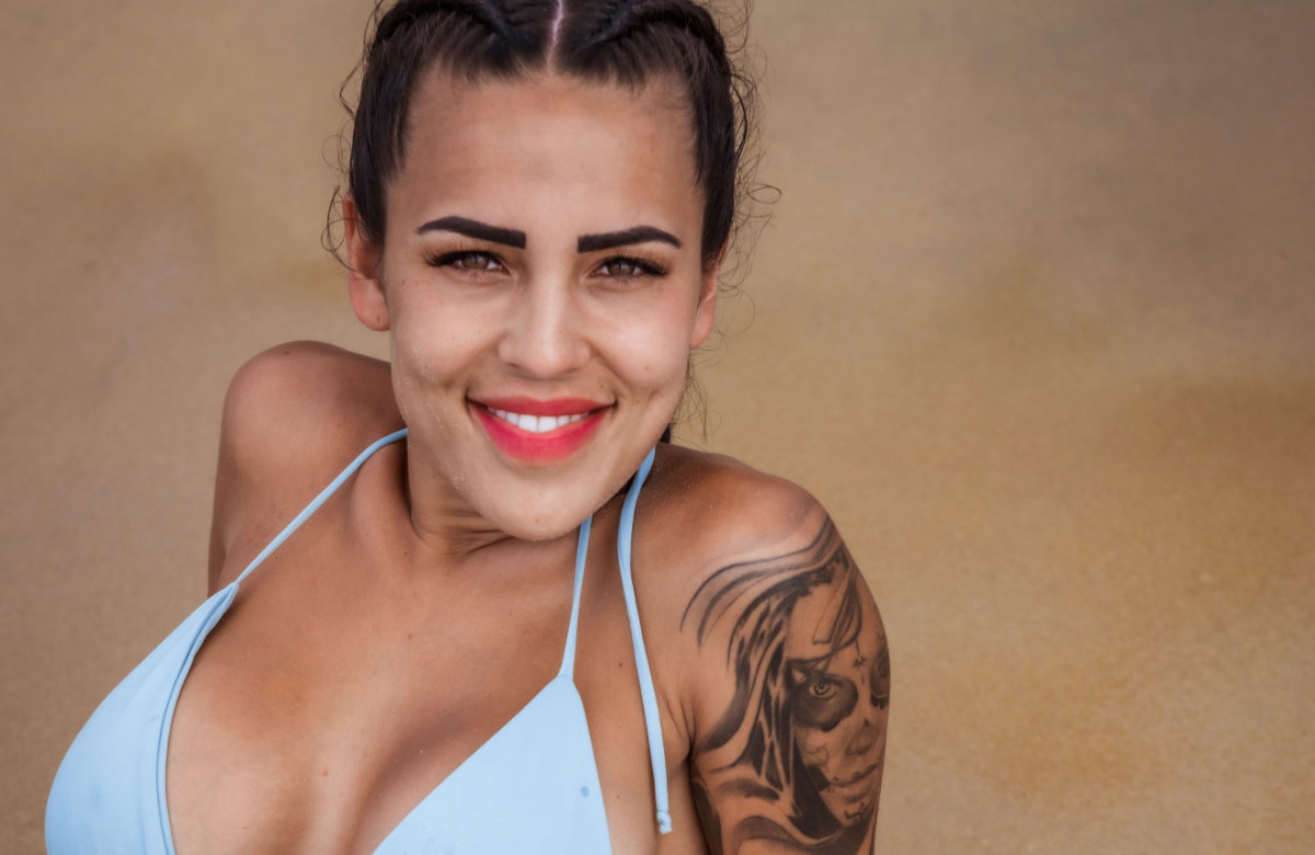 Elena Miras im Bikini