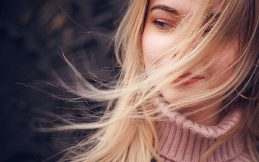 Graue Haare loswerden: Natürlich vorbeugen ohne Färben