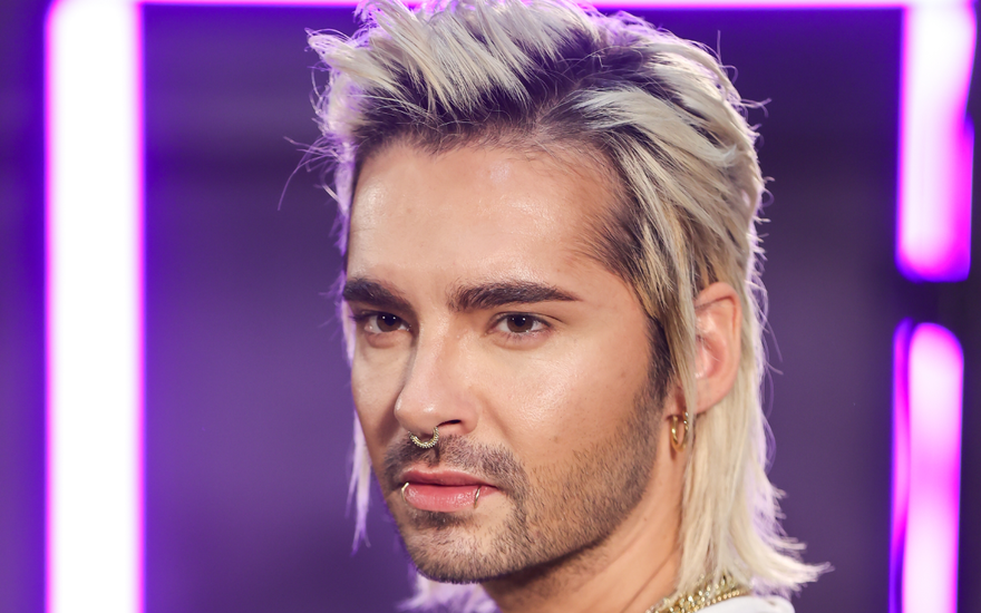 Bill Kaulitz guckt traurig