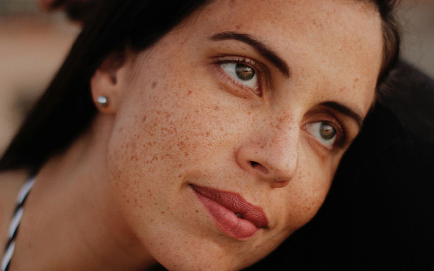 Anti-Aging: Diese Drogerie-Sonnencreme schützt vor Pigmentflecken