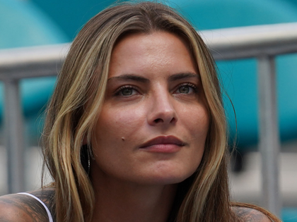 Sophia Thomalla: Harte Kritik - "So dumm wie die Nacht finster"