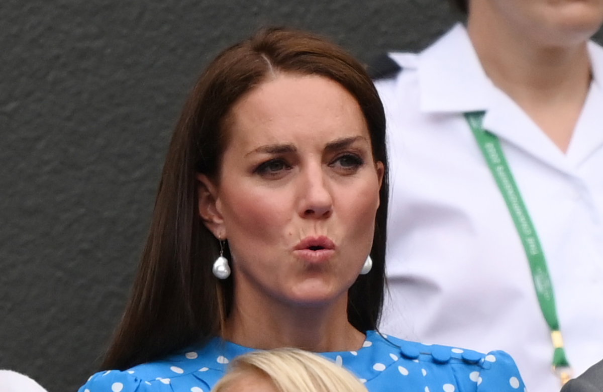 Herzogin Kate schaut entsetzt