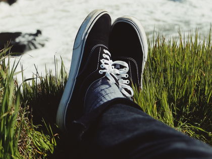 Schuh-Trend 2022: Diese Sneaker tragen alle Influencer – und sie kosten nicht mehr als 50 Euro!