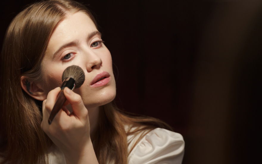 Make-up meets Anti-Aging: Dieses Puder reduziert Falten wie Botox