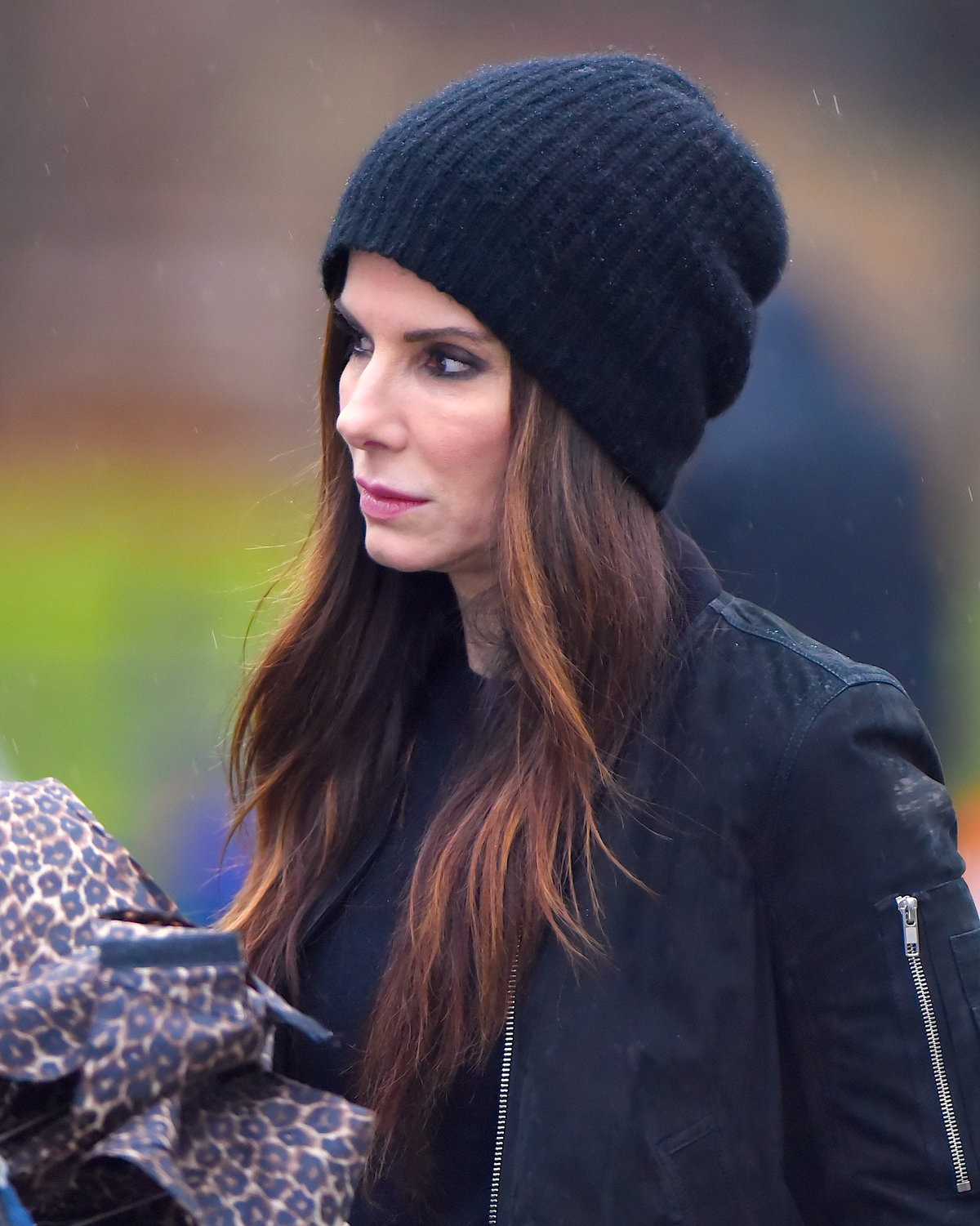 Sandra Bullock schaut traurig