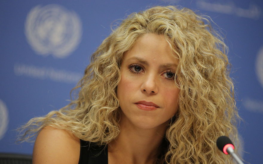 Shakira schaut traurig