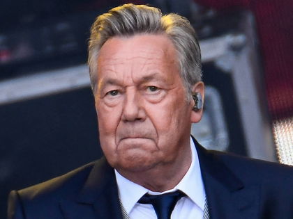 Hat Roland Kaiser eine Beinprothese?
