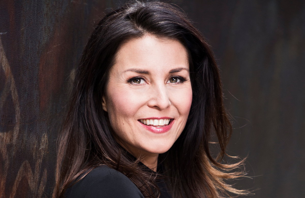 Vanessa Blumhagen lächelt