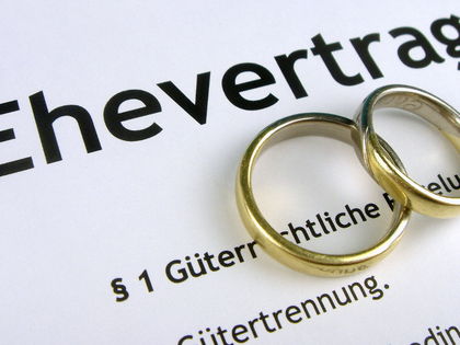 Ein Ehevertrag bietet Vorteile für beide Partner 