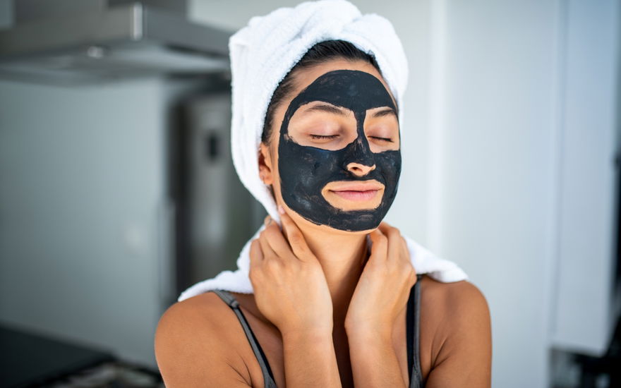 Hautpflege: Diese BHA-Maske entfernt Mitesser endgültig