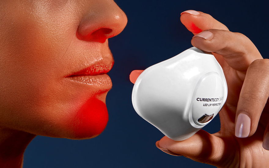 Anti-Aging: Dieses LED-Gerät verjüngt die Lippen – ganz ohne Aufspritzen