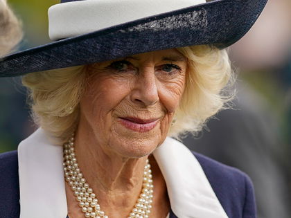 Königin Camilla: Darum färbt sie ihre grauen Haare blond
