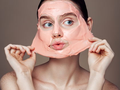 Laut "Öko-Test": DAS ist die beste Peel-off-Maske
