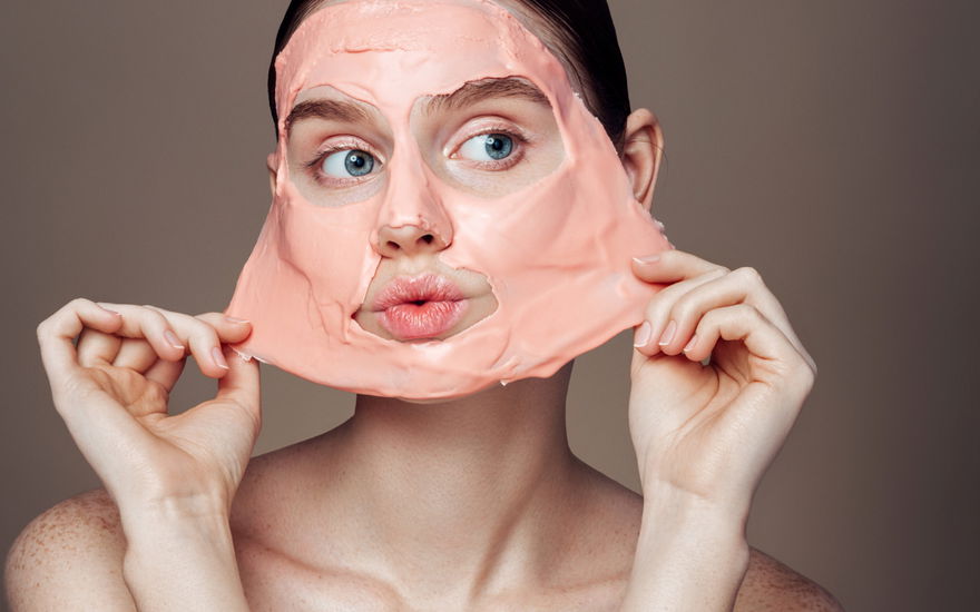 Laut "Öko-Test": DAS ist die beste Peel-off-Maske