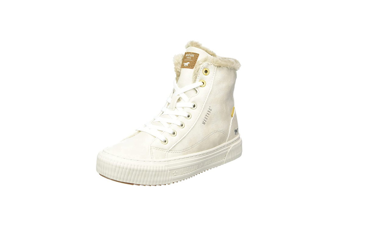 Weiße Sneaker von Mustang