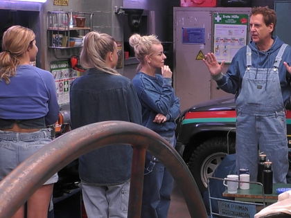 "Promi Big Brother": Bittere Kritik! "Was für einen Psychoterror betreiben die bitte?!"
