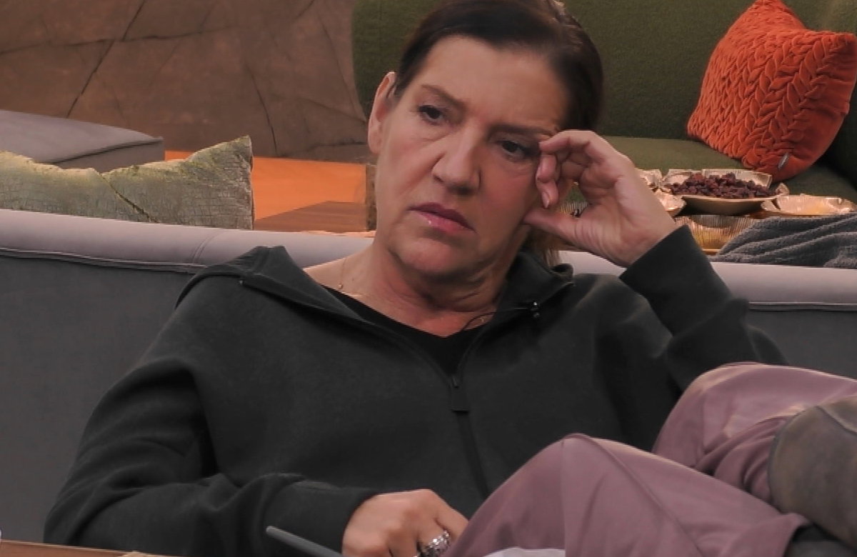 Katy Karrenbauer guckt bei "Promi Big Brother" nachdenklich