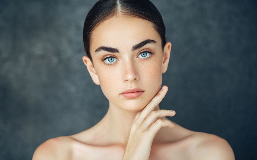 Laut Make-up-Artist: Das ist die beste Drogerie-Mascara 2023