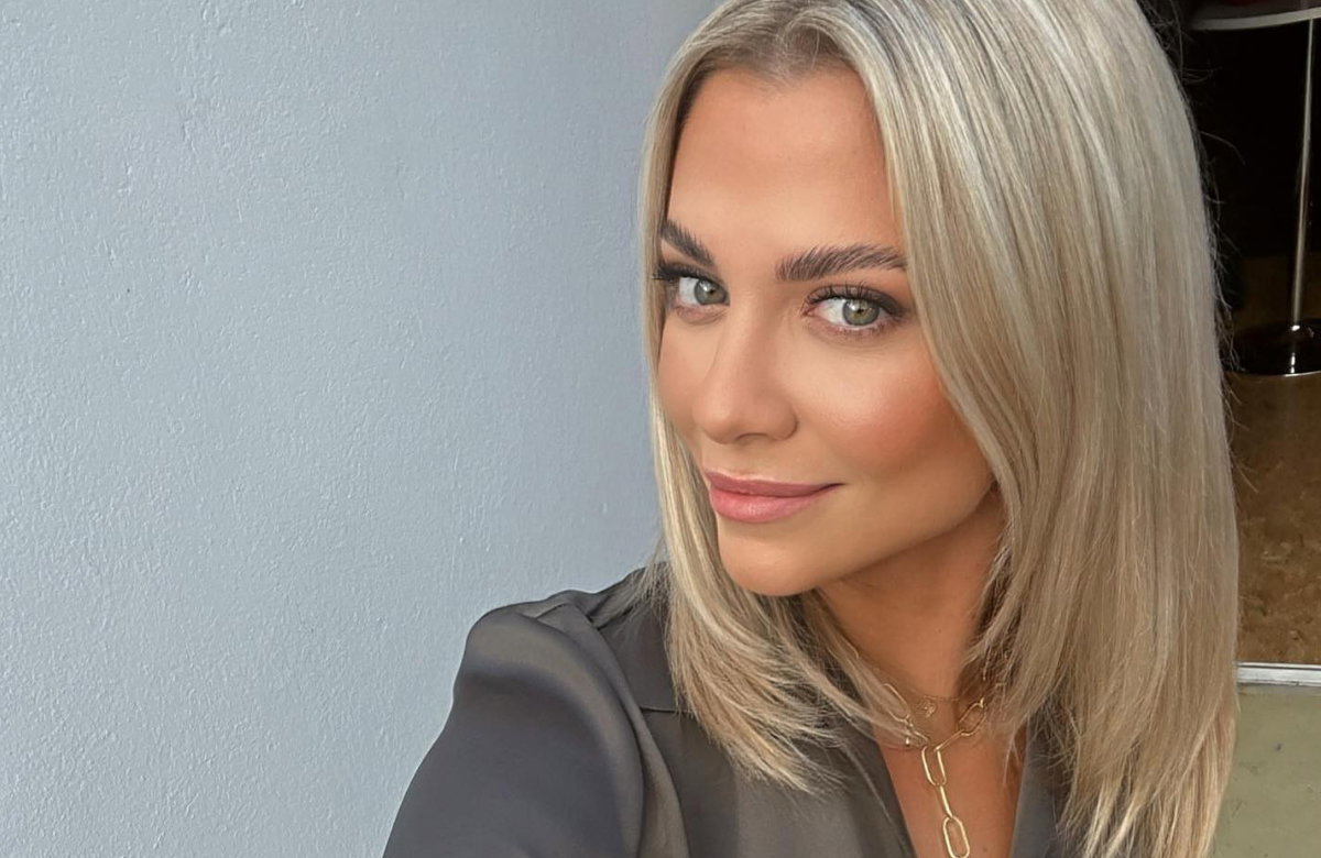 Valentina Pahde macht Selfie mit Sleek-Hair
