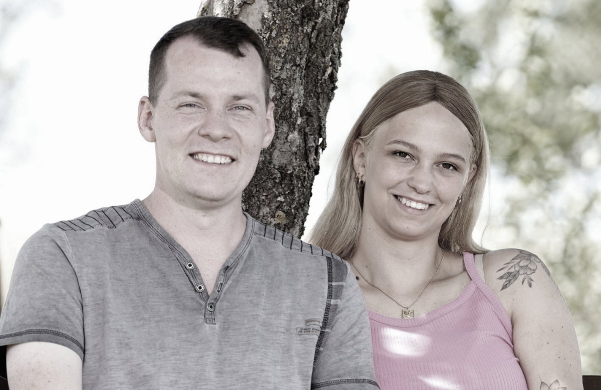 Das "Bauer sucht Frau"-Paar Anna und Max lächeln