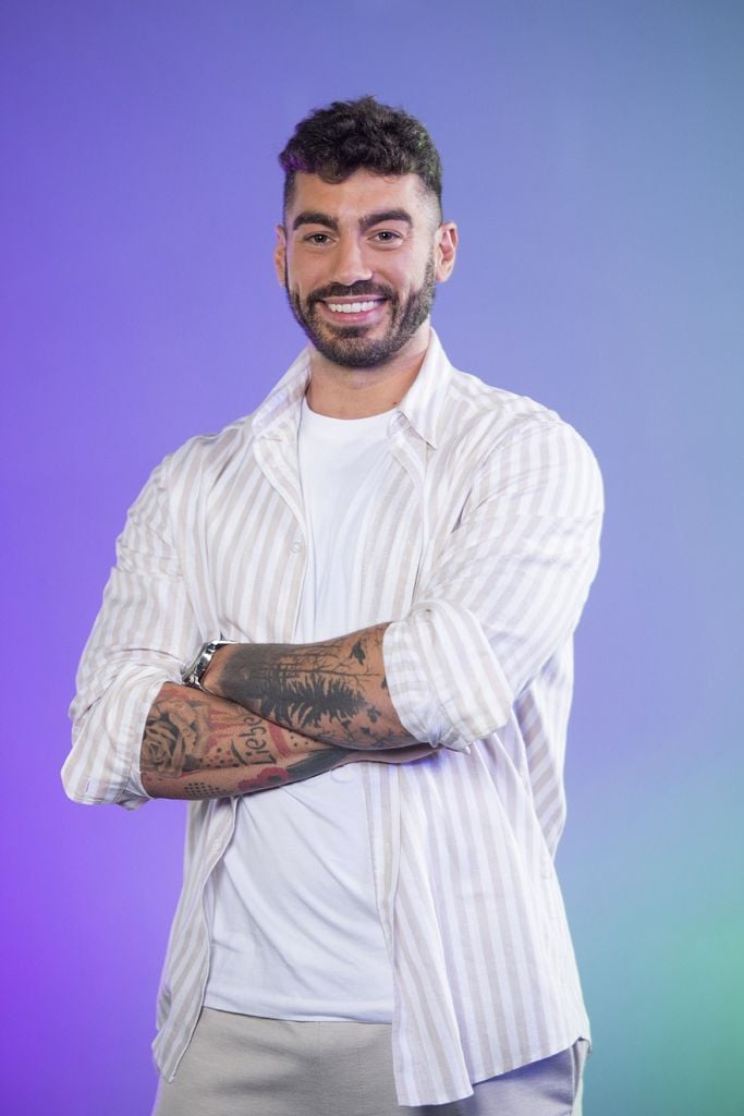 Bryan bei "Make Love, Fake Love"