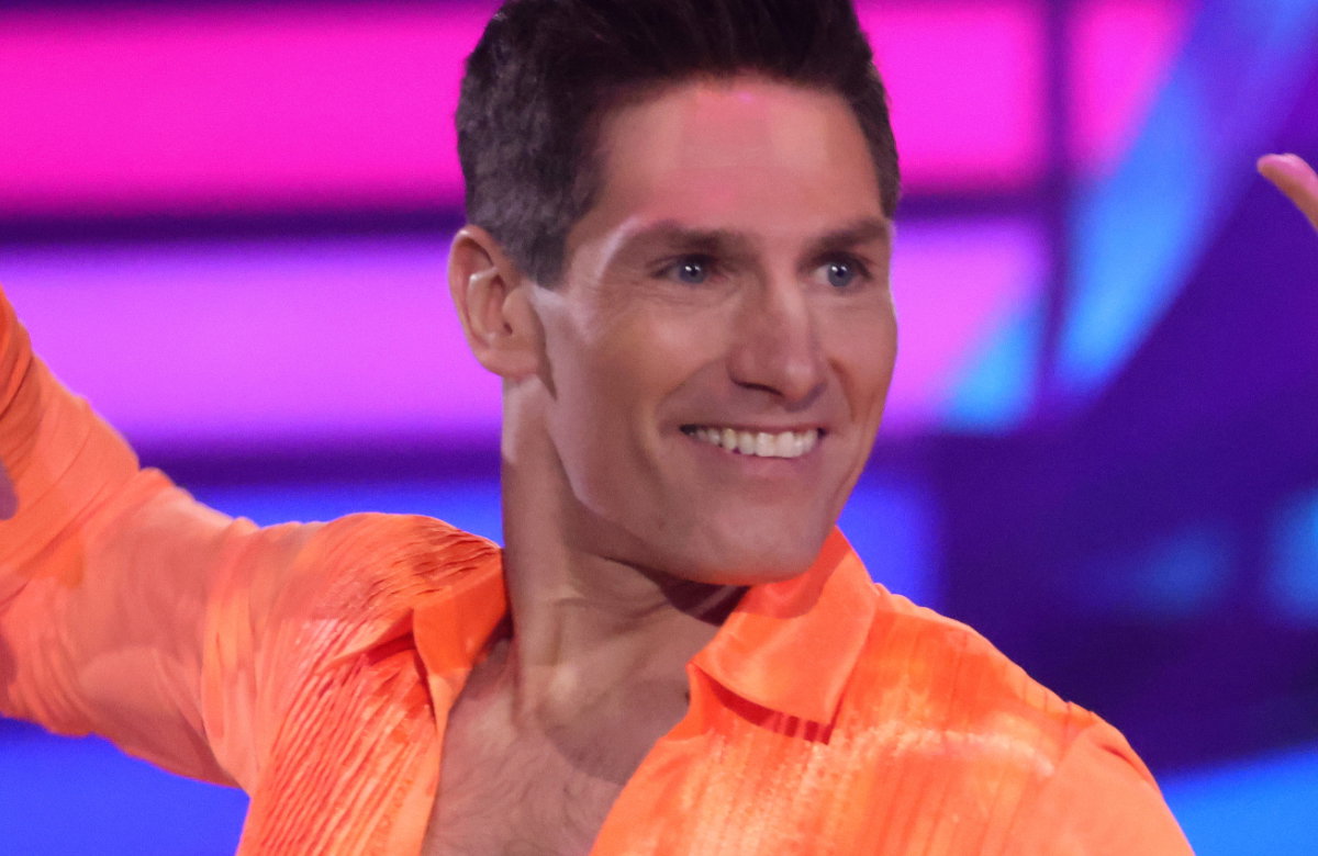 Christian Polanc lacht beim Tanzen bei "Let's Dance"