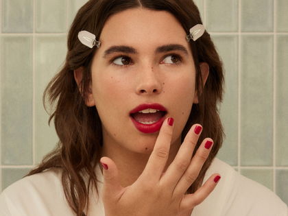 Viva Magenta: SO geht das perfekte Make-up in der Trend-Farbe 2023
