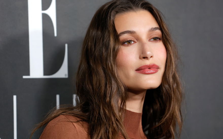 Hailey Bieber mit Blush