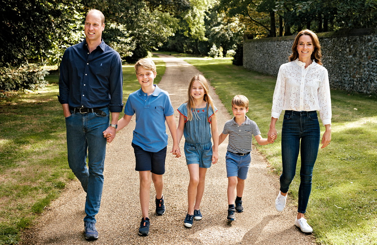 Prinz William mit Prinz George, Prinzessin Charlotte, Prinz Louis und Prinzessin Kate