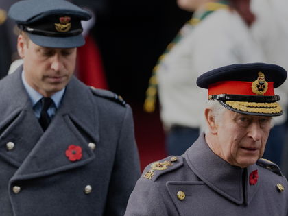 Prinz William & König Charles: "Haben diskutiert, Meghan & Harry ihre Titel abzuerkennen"