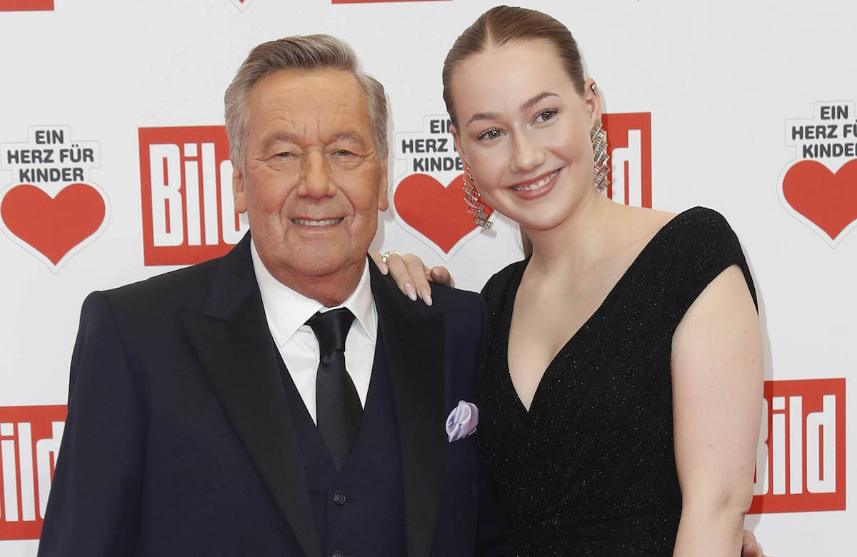 Roland Kaiser und Annalena Keiler bei der Ein Herz für Kinder-Gala 2022