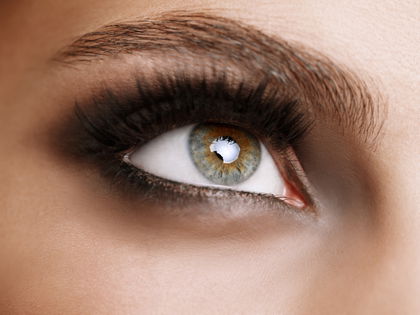 Lange Wimpern: Dieser Mascara-Primer zaubert mehr als 100% Volumen