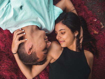 Beziehung retten: Die 5 besten Profi-Tipps gegen Flaute im Bett