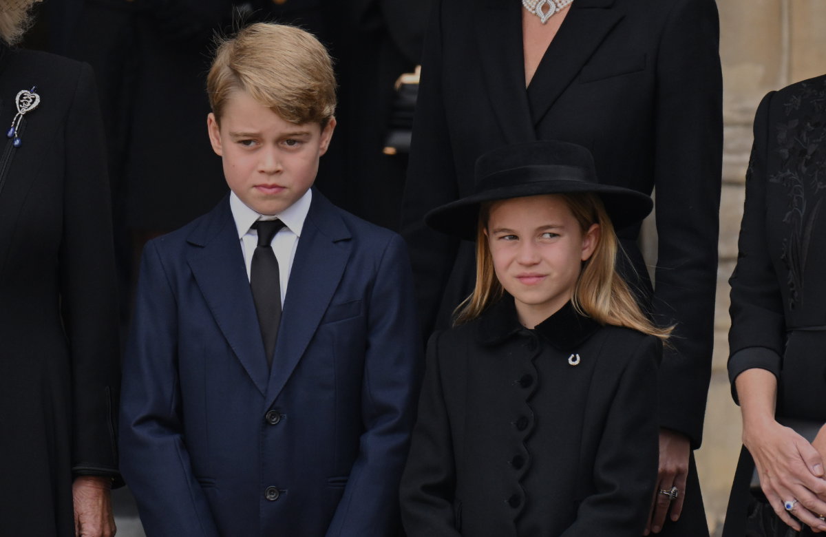 Prinz George und Prinzessin Charlotte bei der Beerdigung von Queen Elizabeth II.