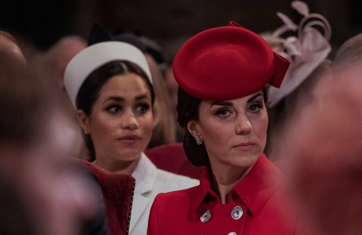 Herzogin Meghan und Prinzessin Kate während eines Gottesdienst in der Westminster Abbey.