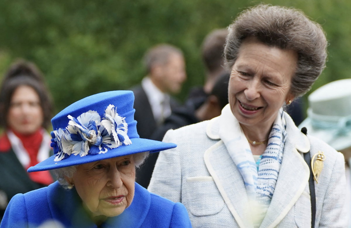 Queen Elizabeth II. und ihre Tochter Prinzessin Anne.