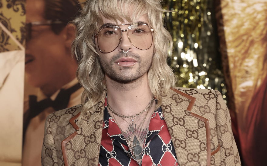 Bill Kaulitz mit XXL-Brille