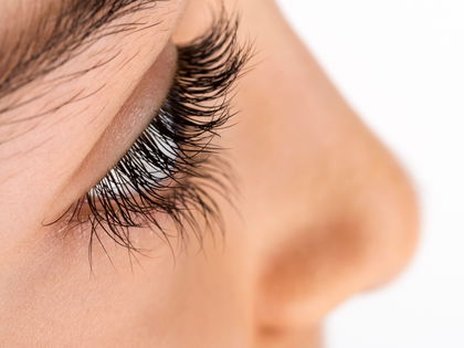 Laut TikTok-Usern: DAS ist das beste Wimpernserum