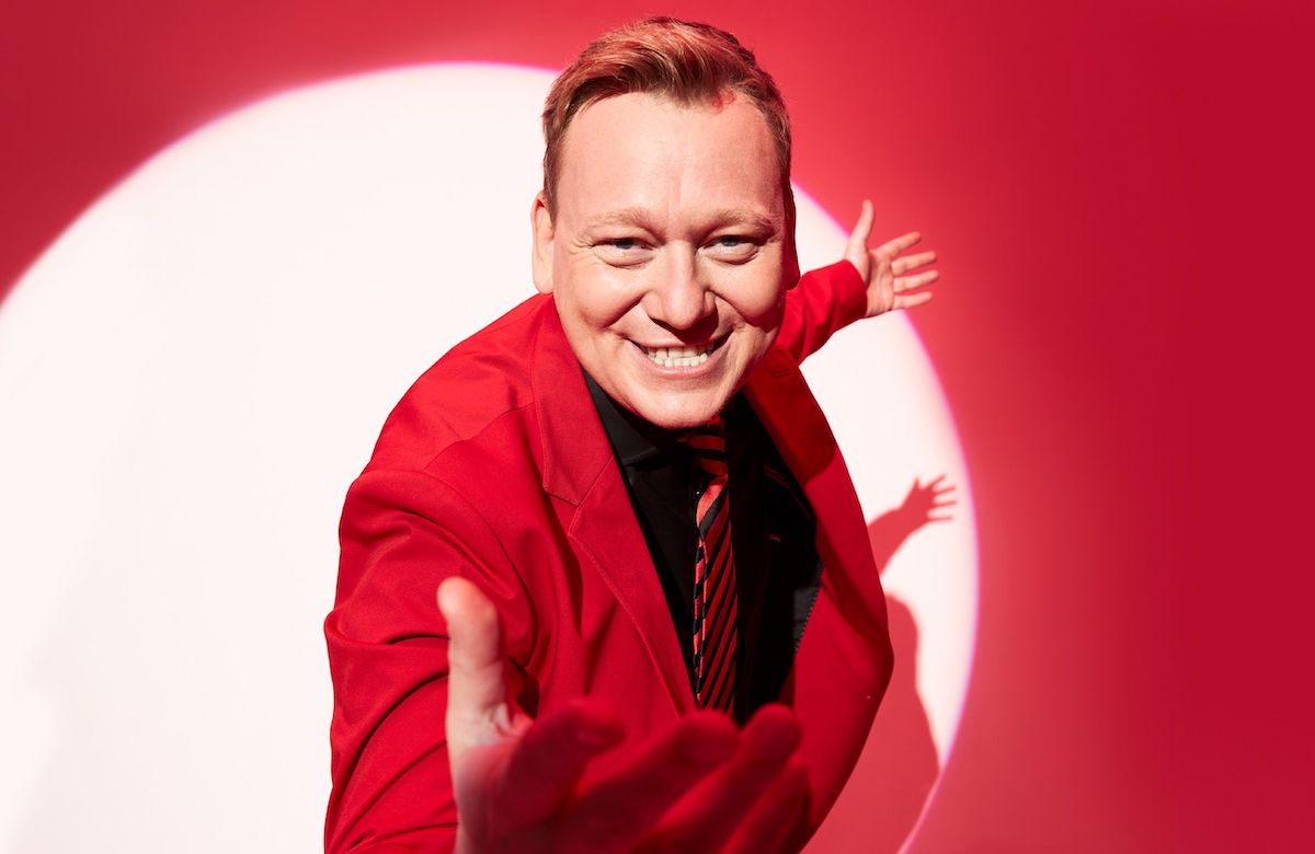 Jens "Knossi" Knossalla Let's Dance Promi Cast 2023 RTL roter Anzug