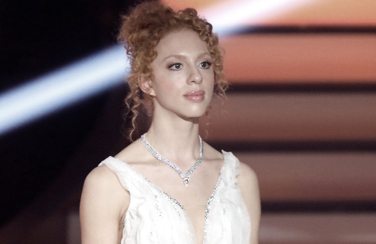 Anna Ermakova guckt bei "Let's Dance" ernst