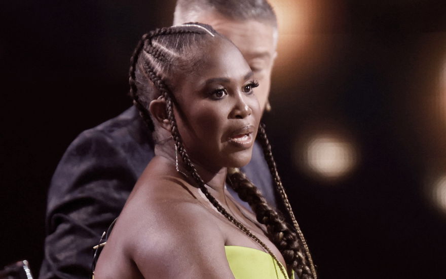 Motsi Mabuse guckt bei "Let's Dance" schockiert