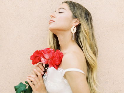 Anti-Aging: Diese vegane Rosencreme sorgt für ein jüngeres Aussehen
