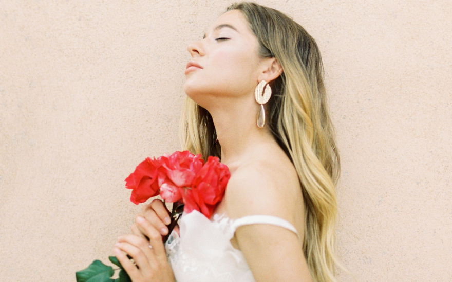 Anti-Aging: Diese vegane Rosencreme sorgt für ein jüngeres Aussehen