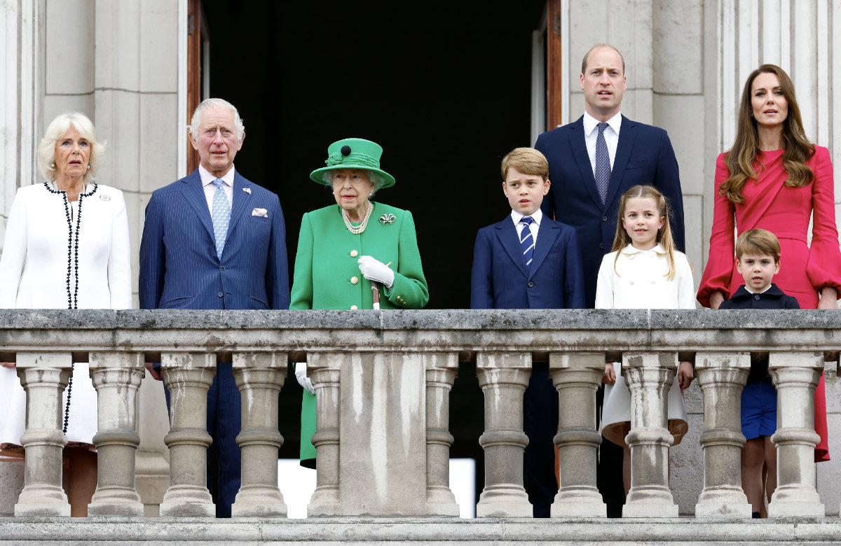 Die britische Königsfamilie auf dem Balkon des Buckingham-Palasts.