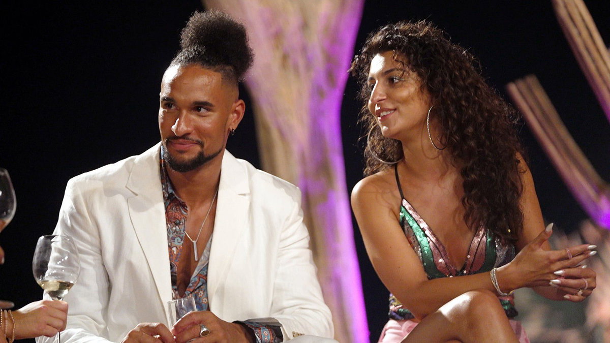 "Bachelor"-Folge 4: David und Chiara unterhalten sich