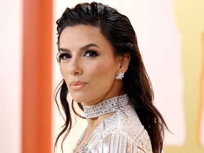 Eva Longoria: DIESE Drogerie-Bestseller stecken hinter ihrem Oscar-Look